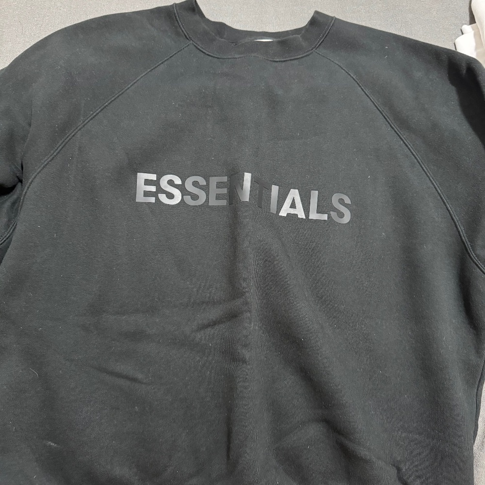 Essentials Black Crewneck